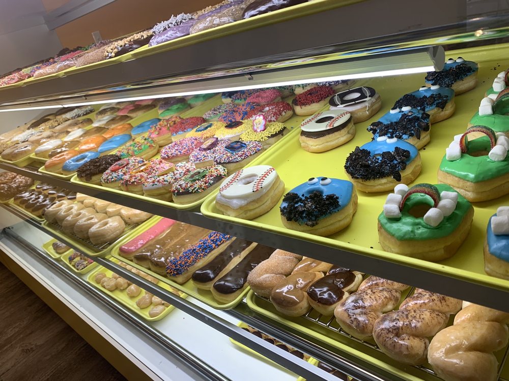 PARKWAY DONUTS 21 Photos & 15 Reviews 2121 N Yukon Pkwy, Yukon, Oklahoma Donuts