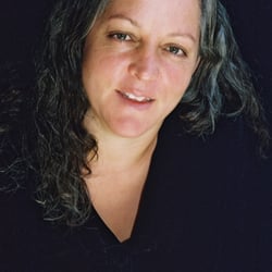 Ruth Schlesinger, LAc