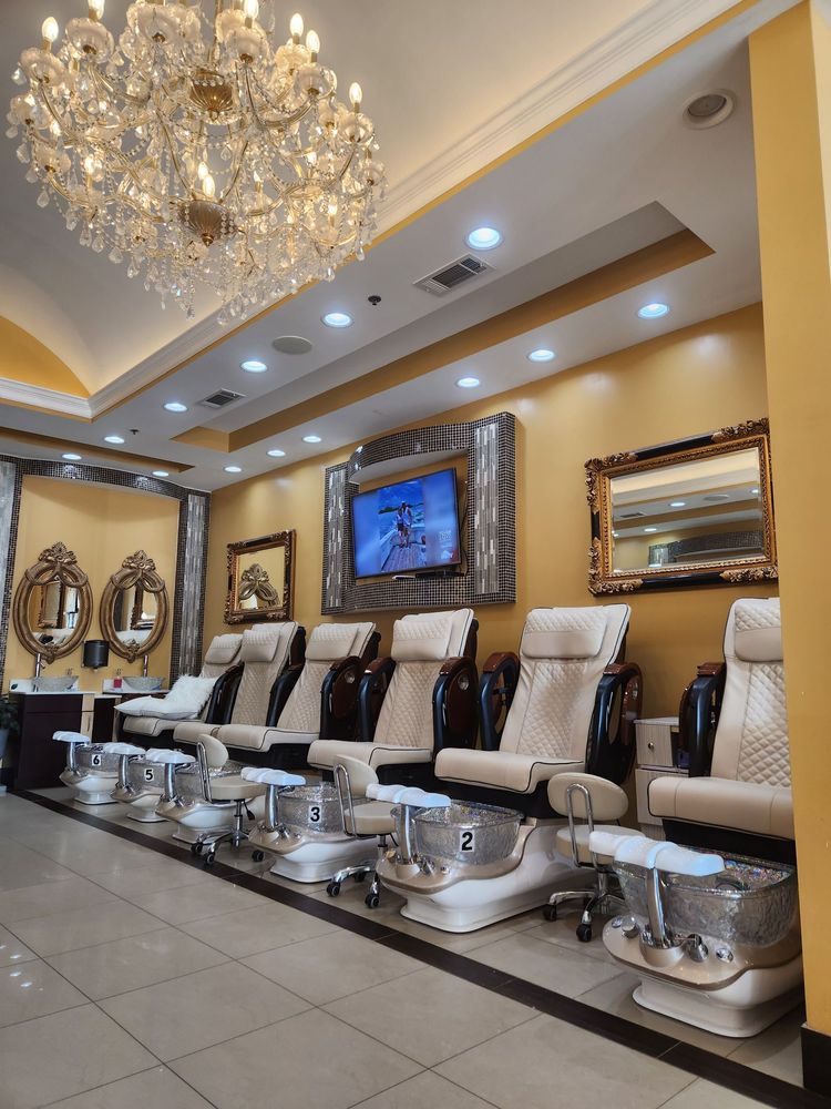 LYNN’S NAILS 1 Updated August 2024 86 Photos & 22 Reviews 4289