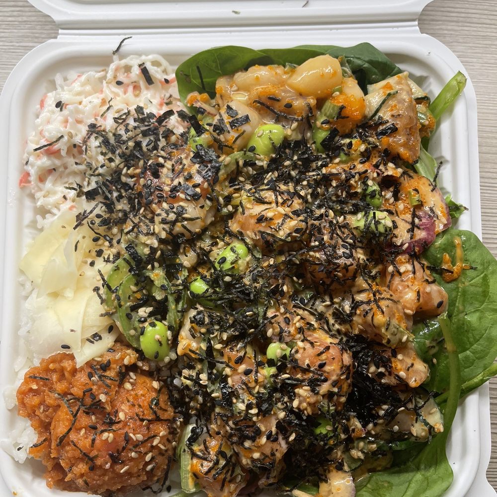Poke Rainbow - Large poke bowl w spicy tuna, scallop, salmon, and albacore. I had spicy Mayo, eel sauce, and yuzu ponzu. Perfect sauce combo! - Poke Near Me - Redondo Beach, California Poke Rainbow - Large poke bowl w spicy tuna, scallop, salmon, and albacore. I had spicy Mayo, eel sauce, and yuzu ponzu. Perfect sauce combo! - Poke Near Me - Redondo Beach, California