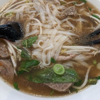 Pho Lovers - Pho Tai Bo Vien (rare beef and meatball). - Vietnamese Near Me - Garden Grove, California