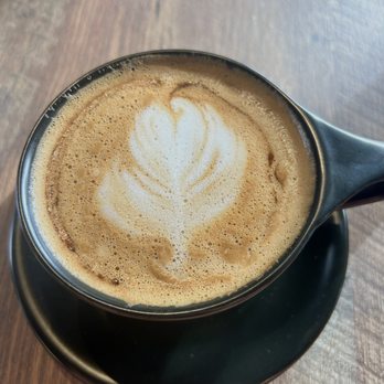 Common Grounds - Flat white - Coffee Roasteries Near Me - Jefferson Valley, New York