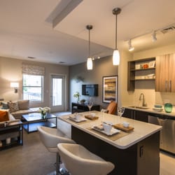 MarketStreet Apartments - Model - living & kitchen area