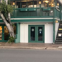Nā Papa Surf - Below Eggs n' Things Saratoga Rd Waikiki