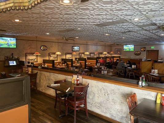 Brewsters Restaurant by null