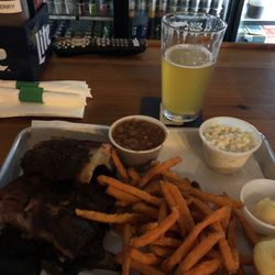Rusty Hook Saloon and Smokehouse - Ribs!