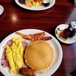 Peekskill full breakfast