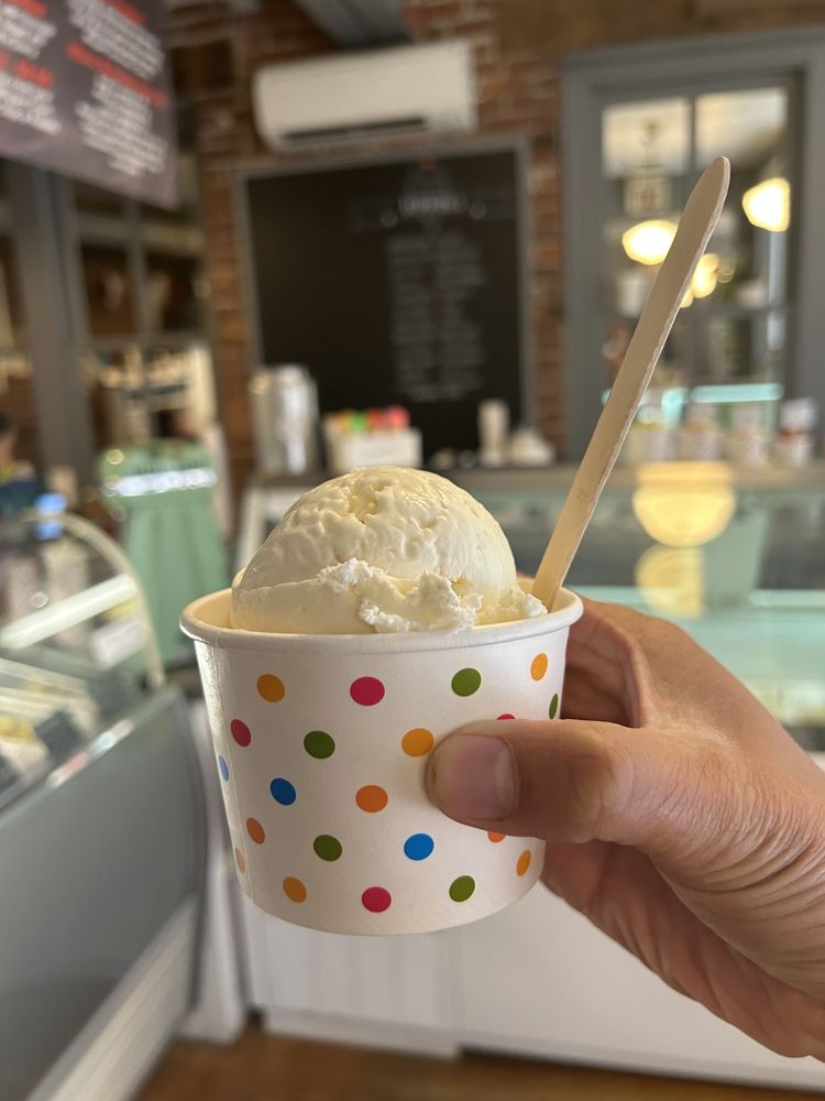 BANK STREET CREAMERY Updated August 2024 135 Photos & 105 Reviews