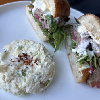 Corner Project Ales & Eats - Gastropubs Near Me - Geyserville, California