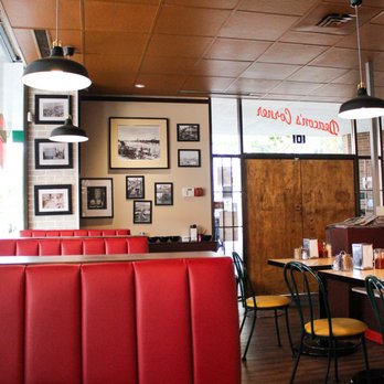 Deacon's Corner - Interior - American Near Me - Vancouver, British Columbia Deacon's Corner - Interior - American Near Me - Vancouver, British Columbia
