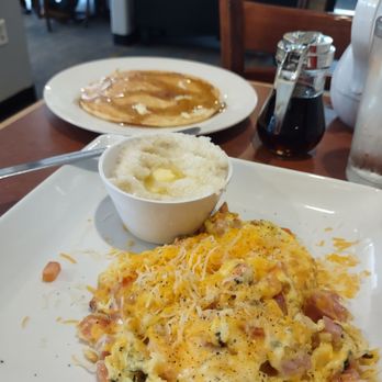 105 Cafe - American Near Me - Conroe, Texas