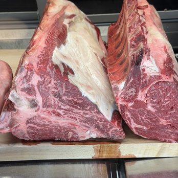 Pappas Bros. Steakhouse - Prime cuts - Steakhouses Near Me - Dallas, Texas