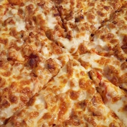 Munch Restaurant & Takeaway - Lamb kebab Pizza