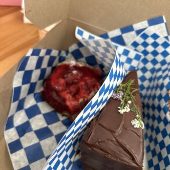 Cafe Babette - Matilda Cake, Raspberry Croissant - Bakeries Near Me - Indianapolis, Indiana