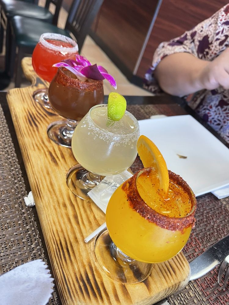 PAPAGAYOS GRILL AND CANTINA with photos Updated August 2024 212