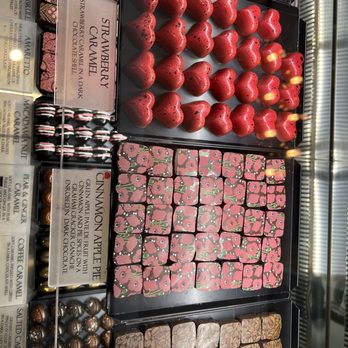 William Dean Chocolatier - Cinnamon apple pie chocolate. My fav! - Chocolatiers & Shops Near Me - Tampa, Florida William Dean Chocolatier - Cinnamon apple pie chocolate. My fav! - Chocolatiers & Shops Near Me - Tampa, Florida