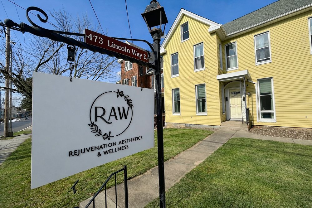 Raw Rejuvenation Aesthetics and Wellness Logo