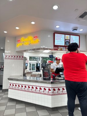 In-N-Out Burger by null
