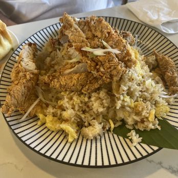 Charm Thai Kitchen & Coffee - Garlic Fried Rice with Fried Chicken 10/2023 - Thai Near Me - Henderson, Nevada