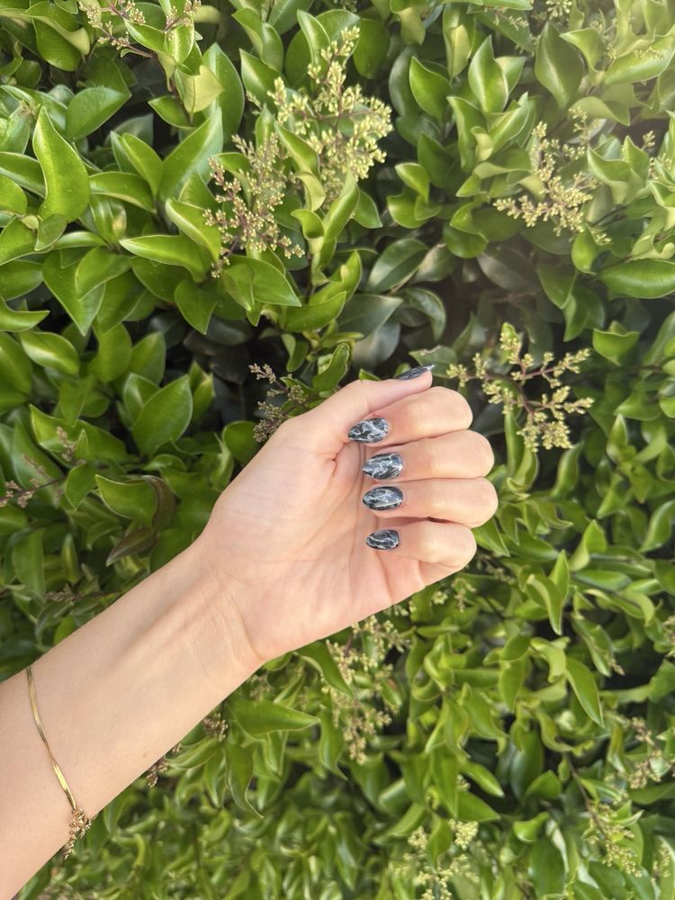 Oh Nails Logo
