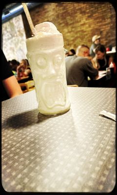 Good Truckin' Diner by null