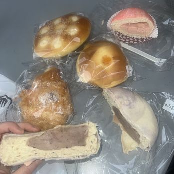 9 Rabbits Bakery - Red Bean Bun Strawberry Soboro Bun Taro Bun Cream Cheese Bun - Bakeries Near Me - Dallas, Texas 9 Rabbits Bakery - Red Bean Bun Strawberry Soboro Bun Taro Bun Cream Cheese Bun - Bakeries Near Me - Dallas, Texas
