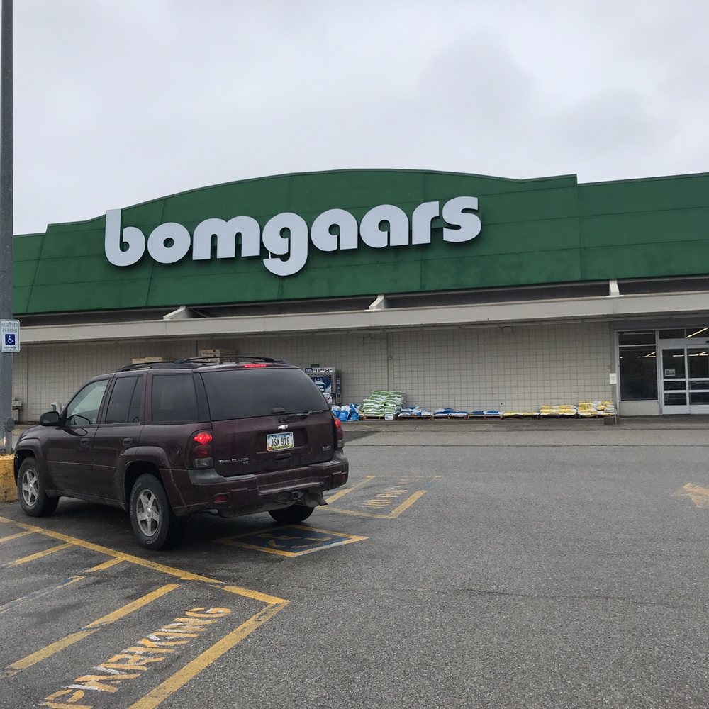 Bomgaars - Outside - Department Stores Near Me - Council Bluffs, Iowa Bomgaars - Outside - Department Stores Near Me - Council Bluffs, Iowa