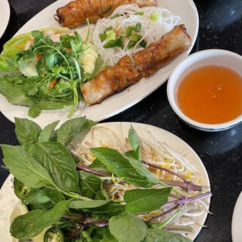 Pho 75 - Egg rolls - Vietnamese Near Me - Aurora, Colorado