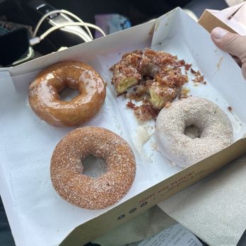 Duck Donuts - Glazed Cinnamon sugar  Maple bacon with Carmel drizzle  White frosting with cinnamon sugar - Donuts Near Me - Kitty Hawk, North Carolina