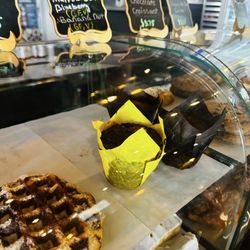 Common Good Harlem - Muffins (vegan, GF): Blueberry Corn Muffin, Banana Nut Muffin
