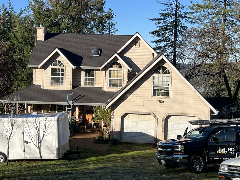 Slide of Roof City Professionals