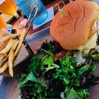 Draft Republic Carlsbad - Yummy burger - Comfort Food Near Me - Carlsbad, California Draft Republic Carlsbad - Yummy burger - Comfort Food Near Me - Carlsbad, California