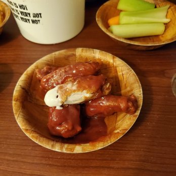 Duff's Famous Wings - American Near Me - Amherst, New York Duff's Famous Wings - American Near Me - Amherst, New York