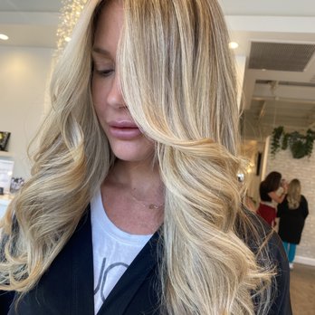 Luminez Salon - Color by Lisa Calligraphy Cut by Maria - Hair Salons Near Me - Merrick, New York