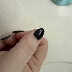 Ruby Nails and Spa - Right thumb