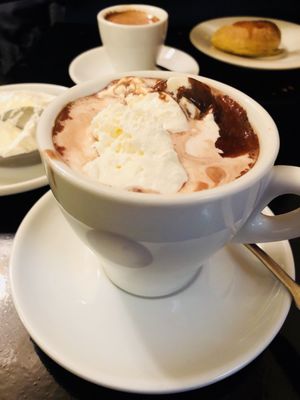 Pâtisserie Viennoise by null