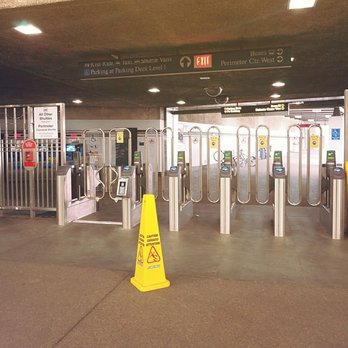 Marta - Sandy Spring Station - Public Transportation Near Me - Sandy Springs, Georgia