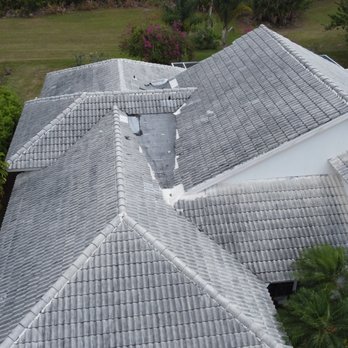 Island Blue Services - Before roof cleaning - Masonry/Concrete Near Me - Port St. Lucie, Florida Island Blue Services - Before roof cleaning - Masonry/Concrete Near Me - Port St. Lucie, Florida