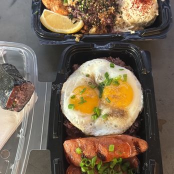 Broken Mouth - Local Breakfast and shrimp lunch plate - Hawaiian Near Me - Los Angeles, California
