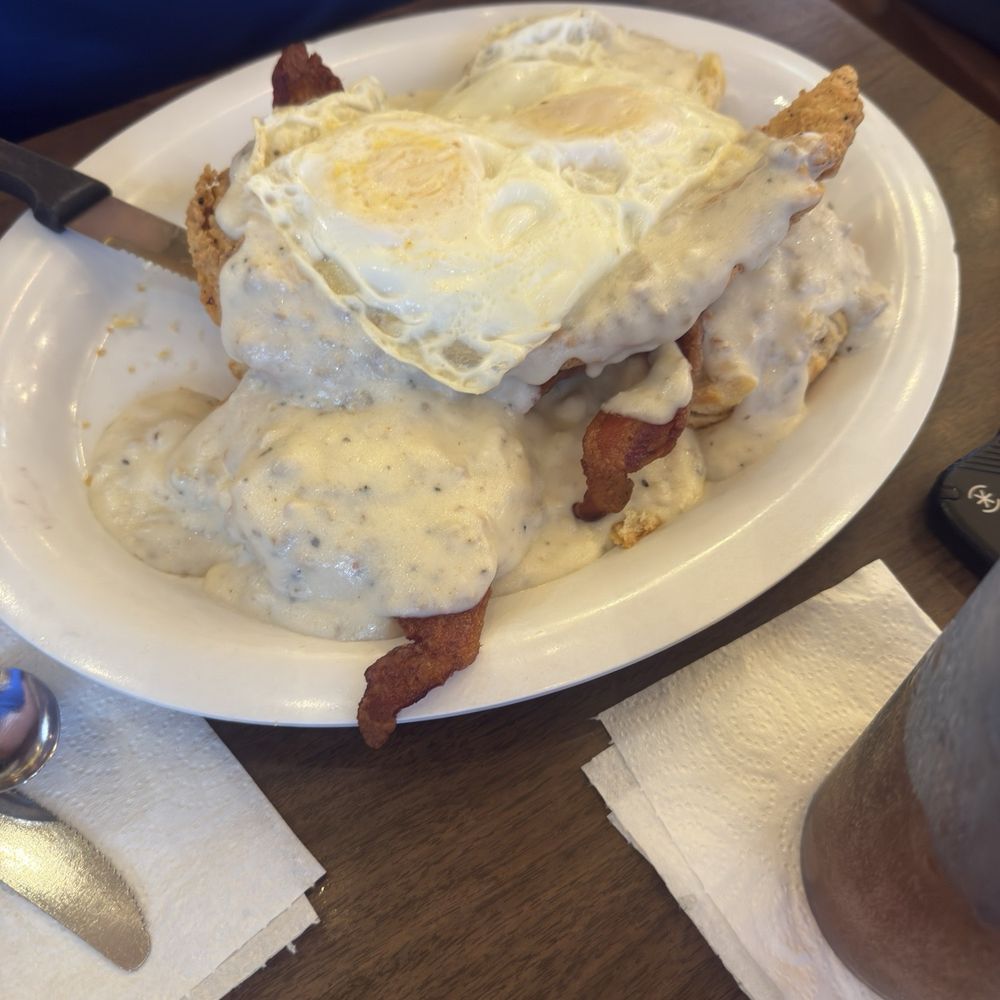 Billy Gail's - Biscuits and gravy - American Near Me - Branson, Missouri