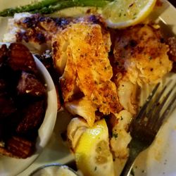 Country Gardens Motel and Lounge - Grilled haddock