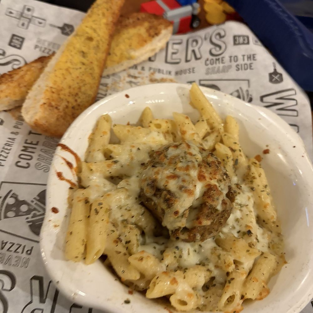 Walter's303 - Garlic pasta kid size - Pizza Near Me - Denver, Colorado