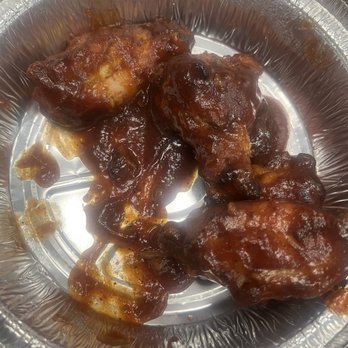 Pizza Twist - Spicy bbq wings - Pizza Near Me - Fairfield, California