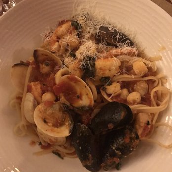 DiGiorgio's Cafe Largo - Seafood with linguini - Italian Near Me - Key Largo, Florida DiGiorgio's Cafe Largo - Seafood with linguini - Italian Near Me - Key Largo, Florida