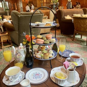 O Henry Hotel - Tea trays - Hotels Near Me - Greensboro, North Carolina