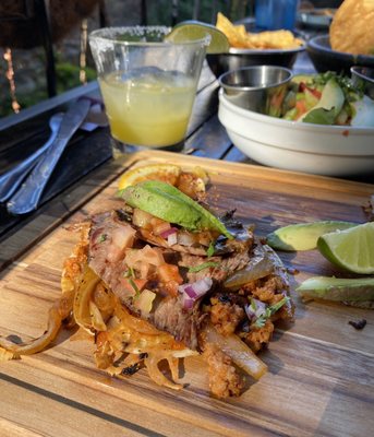 El Arroyo | Cantina & Méxican Kitchen by null