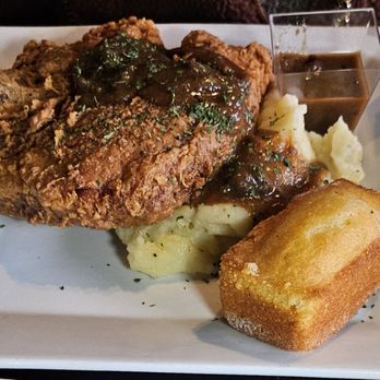 Dasha Barbour's - Pork chops - Southern Near Me - Louisville, Kentucky Dasha Barbour's - Pork chops - Southern Near Me - Louisville, Kentucky