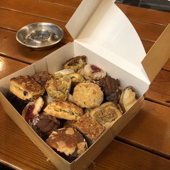 Salut Backwaren - Bakeries Near Me - Berlin, BE Salut Backwaren - Bakeries Near Me - Berlin, BE