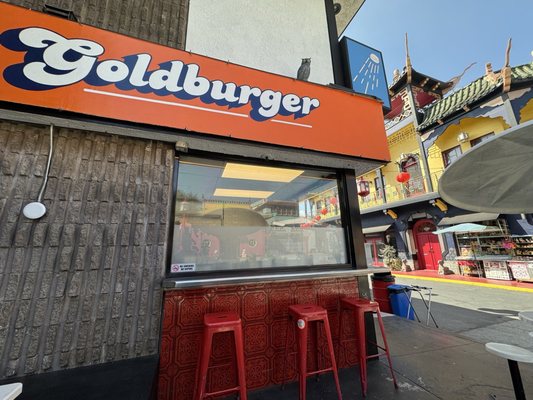 Goldburger Chinatown by null