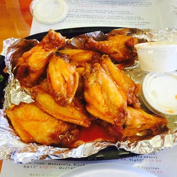 Ra Mona Lisa - Buffalor wings - Pizza Near Me - Ramona, California